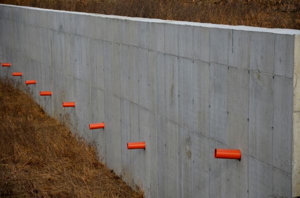 Cost of Retaining Wall Drainage in Huntersville